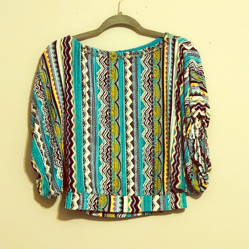 Alberto Makali Top Colorful and Cute